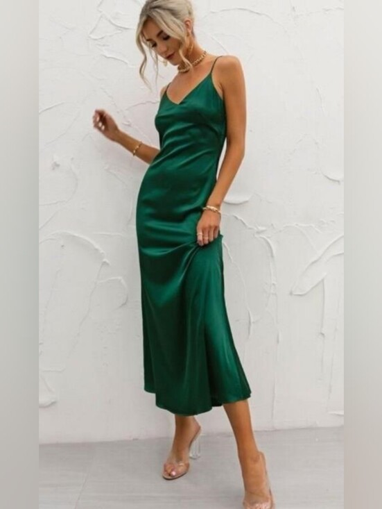 The Drop Dresses & Skirts - 🆕️ The Drop Cowl Neck Dress